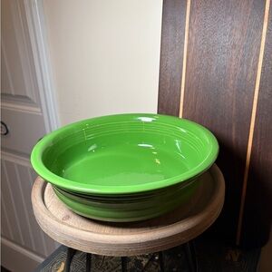 Fiestaware RETIRED SHAMROCK GREEN Large Serving Bowl with Bonus Lid